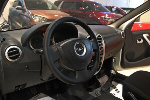 LADA (ВАЗ) Largus, 1.6 л, МТ, 2017 фото 9