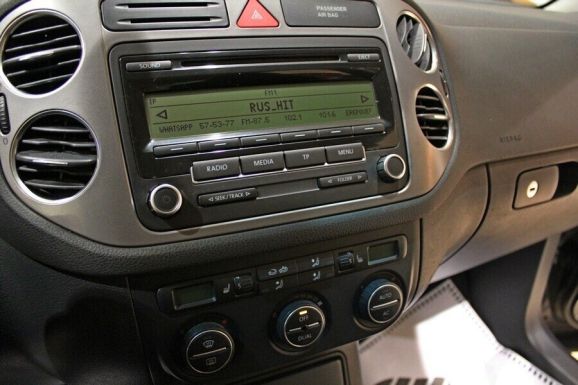 Volkswagen Tiguan, 2.0 л, АТ, 2009 фото 9