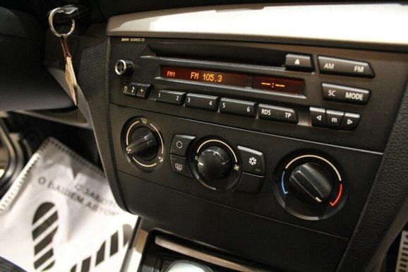 BMW 1 серии, 1.6 л, АТ, 2010 фото 2