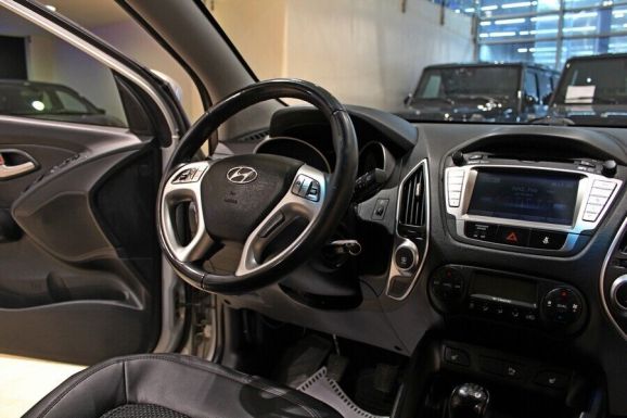 Hyundai ix35, 2.0 л, МТ, 2012 фото 7