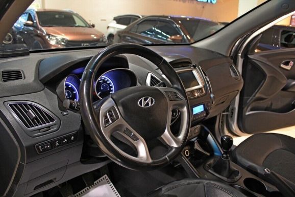 Hyundai ix35, 2.0 л, МТ, 2012 фото 9