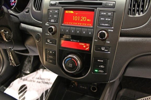 Kia Cerato, 1.6 л, МТ, 2013 фото 8