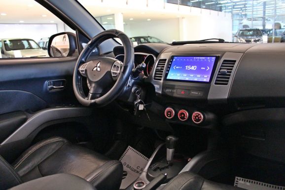 Mitsubishi Outlander, 2.4 л, Вариатор, 2007 фото 7