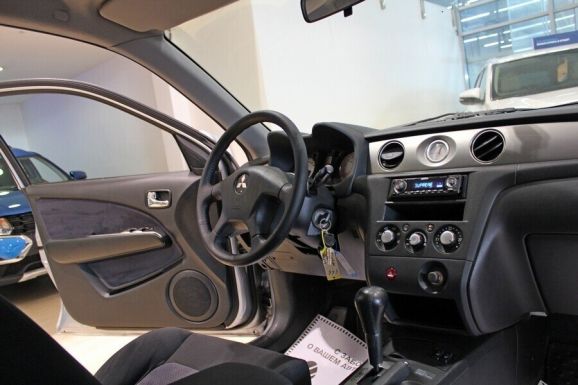 Mitsubishi Outlander, 2.4 л, АТ, 2007 фото 7