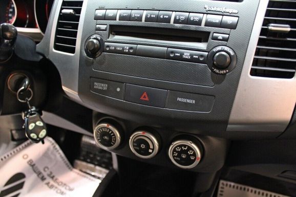 Mitsubishi Outlander, 2.4 л, Вариатор, 2008 фото 9