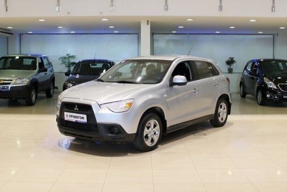 Mitsubishi ASX, 1.8 л, Вариатор, 2013 фото 3