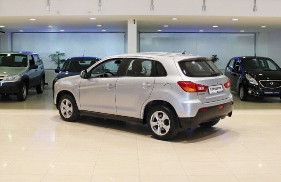 Mitsubishi ASX, 1.8 л, Вариатор, 2013 фото 5