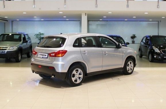 Mitsubishi ASX, 1.8 л, Вариатор, 2013 фото 6