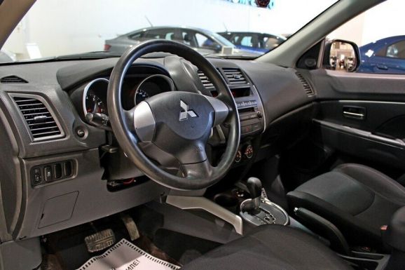 Mitsubishi ASX, 1.8 л, Вариатор, 2013 фото 1