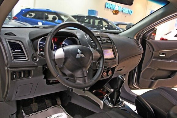 Mitsubishi ASX, 1.6 л, МТ, 2012 фото 2