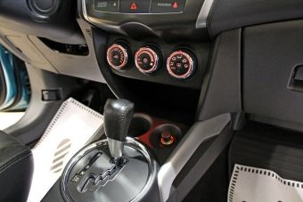Mitsubishi ASX, 2.0 л, CVT, 2013 фото 9