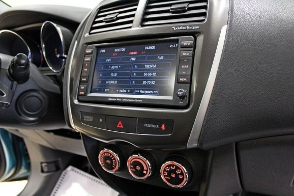 Mitsubishi ASX, 2.0 л, Вариатор, 2013 фото 10