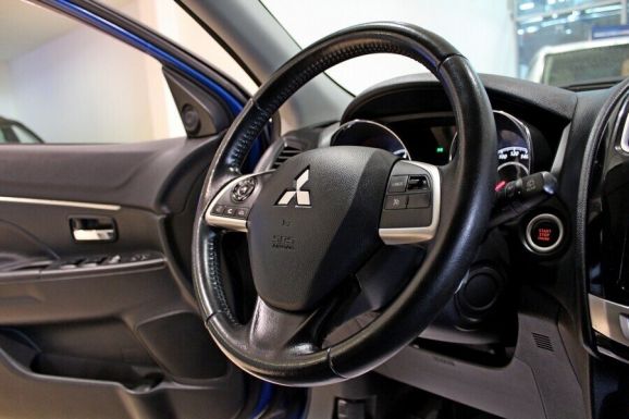 Mitsubishi ASX, 2.0 л, Вариатор, 2014 фото 11
