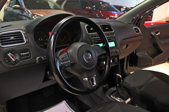 Volkswagen Polo, 1.6 л, АТ, 2015 фото 9