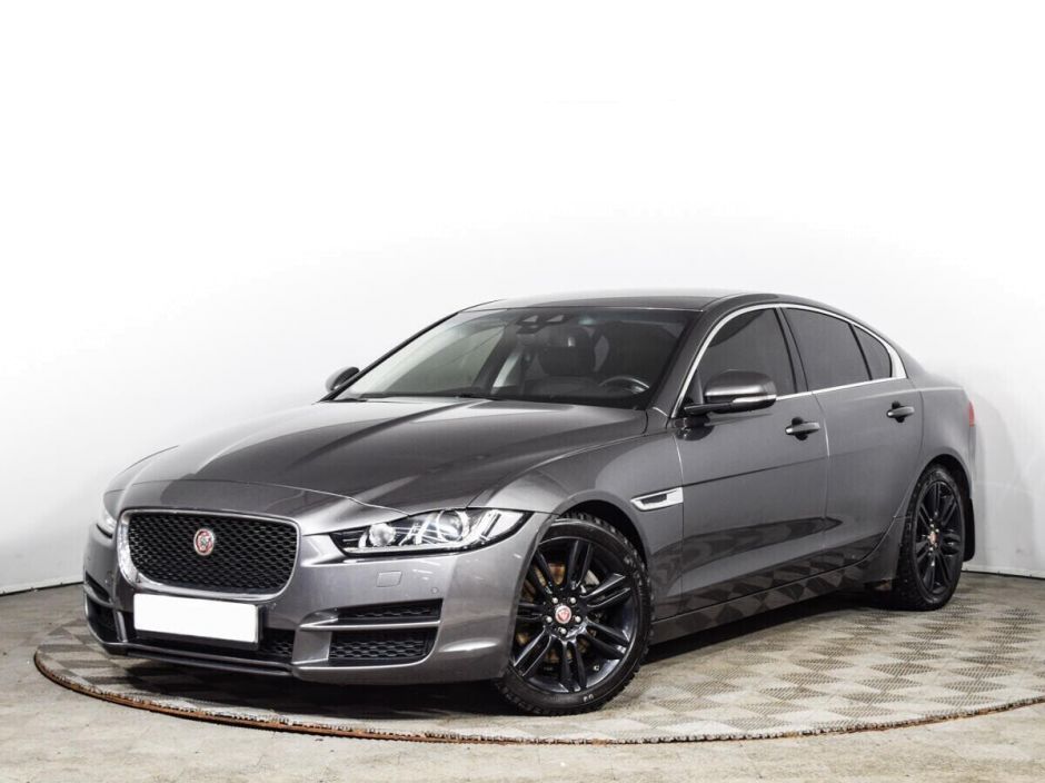 Jaguar XE, 2.0 л, АТ, 2015 фото 3