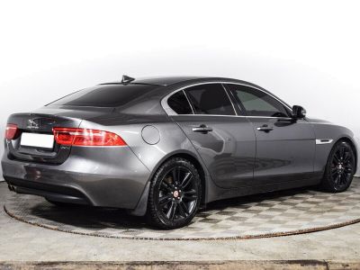 Jaguar XE, 2.0 л, АКПП, 2015 фото 4