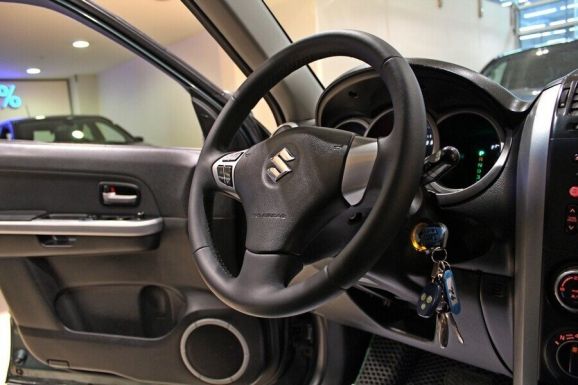 Suzuki Grand Vitara, 2.0 л, АТ, 2008 фото 2