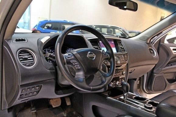 Nissan Pathfinder, 3.5 л, Вариатор, 2016 фото 11