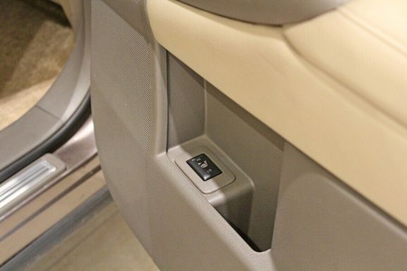 Nissan Murano, 3.5 л, Вариатор, 2015 фото 9