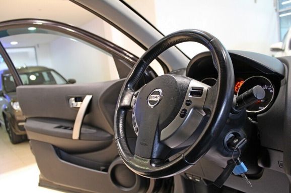 Nissan Qashqai, 2.0 л, Вариатор, 2009 фото 10