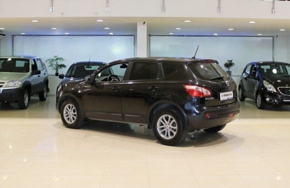 Nissan Qashqai, 1.6 л, Вариатор, 2011 фото 5
