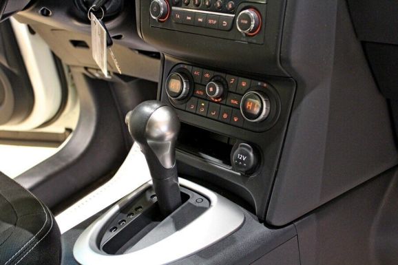 Nissan Qashqai, 1.6 л, Вариатор, 2012 фото 9