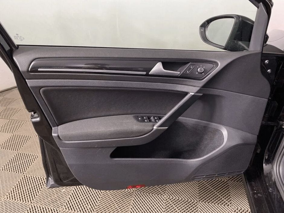 Volkswagen Golf, 1.6 л, АТ, 2016 фото 5