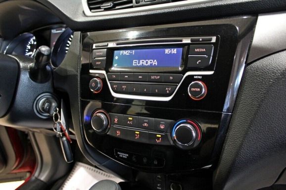Nissan Qashqai, 2.0 л, Вариатор, 2014 фото 10