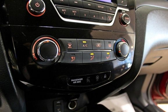 Nissan Qashqai, 2.0 л, Вариатор, 2014 фото 2