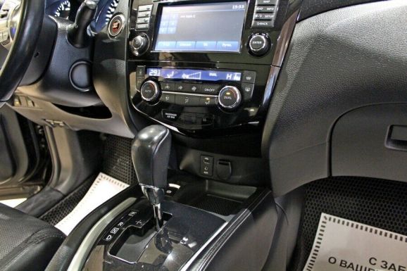Nissan Qashqai, 2.0 л, Вариатор, 2018 фото 9
