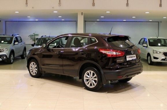 Nissan Qashqai, 2.0 л, Вариатор, 2015 фото 5