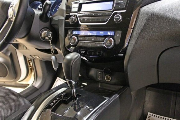 Nissan Qashqai, 2.0 л, Вариатор, 2017 фото 9