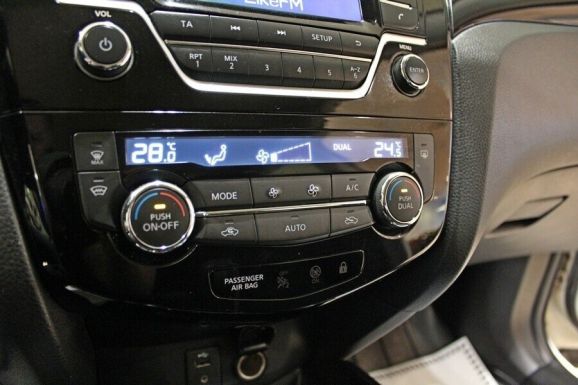 Nissan Qashqai, 2.0 л, Вариатор, 2017 фото 1