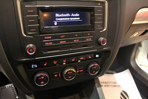 Volkswagen Jetta, 1.4 л, Робот, 2018 фото 1