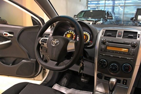 Toyota Corolla, 1.6 л, АТ, 2013 фото 7