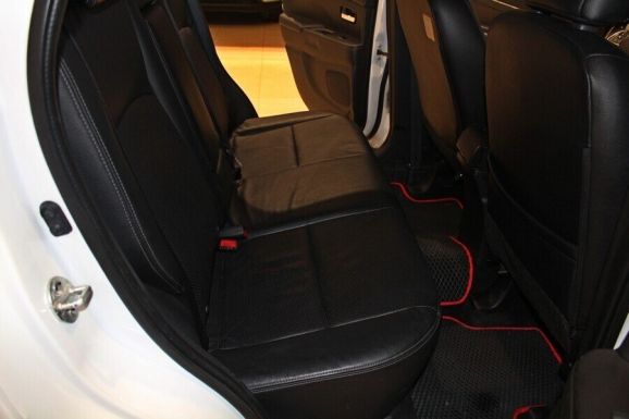 Mitsubishi ASX, 2.0 л, Вариатор, 2013 фото 8