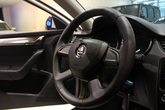 Skoda Octavia, 1.6 л, АТ, 2016 фото 2