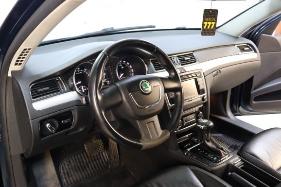 Skoda Superb, 1.8 л, АТ, 2013 фото 9