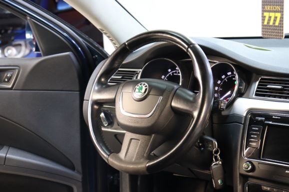 Skoda Superb, 1.8 л, АТ, 2013 фото 2