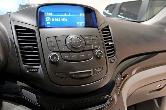 Chevrolet Orlando, 1.8 л, АТ, 2013 фото 8