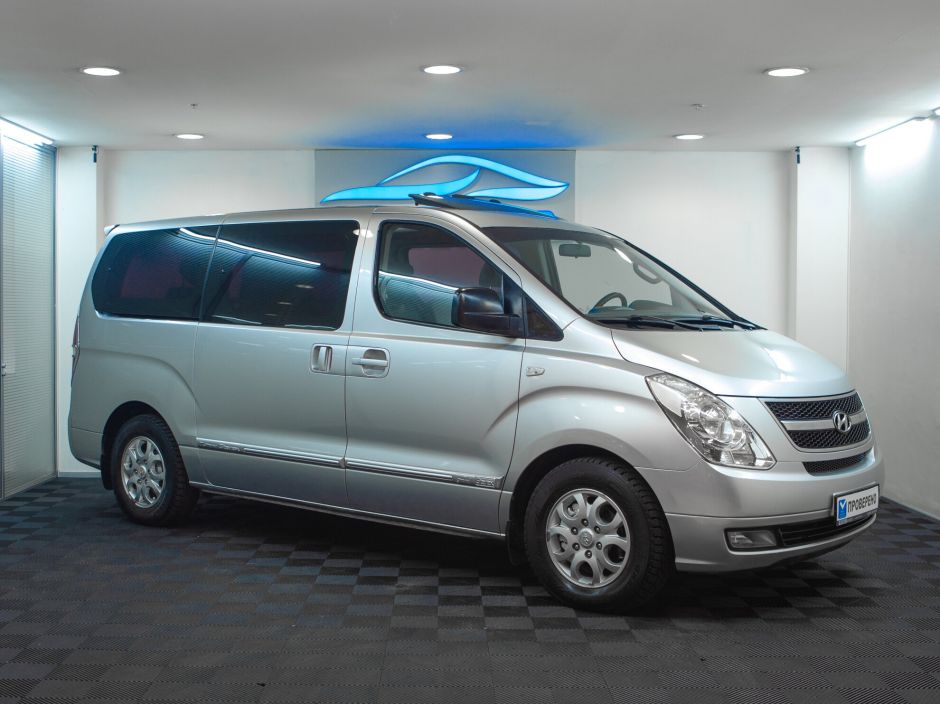 Hyundai Grand Starex, 2.5 л, АТ, 2010 фото 5