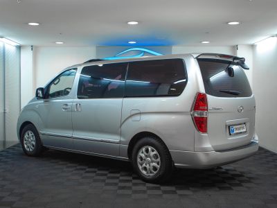 Hyundai Grand Starex, 2.5 л, АКПП, 2010 фото 6