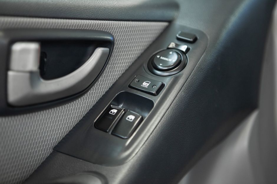 Hyundai Grand Starex, 2.5 л, АТ, 2010 фото 12