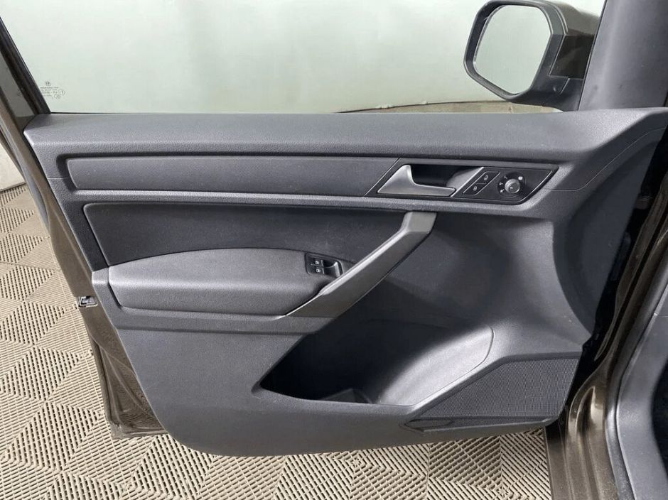 Volkswagen Caddy, 1.4 л, Робот, 2019 фото 5