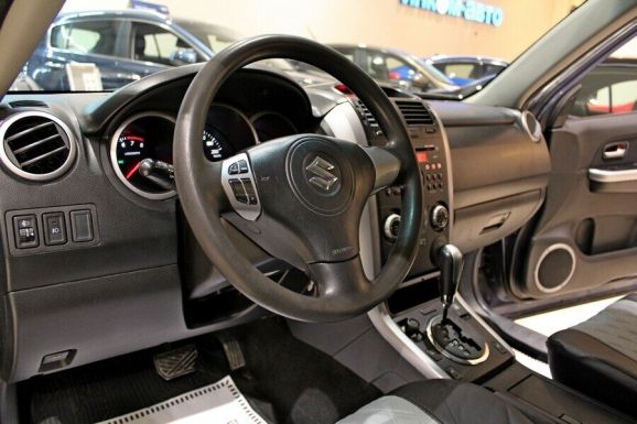 Suzuki Grand Vitara, 2.0 л, АТ, 2008 фото 2