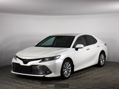 Toyota Camry, 2.5 л, АКПП, 2018 фото 3