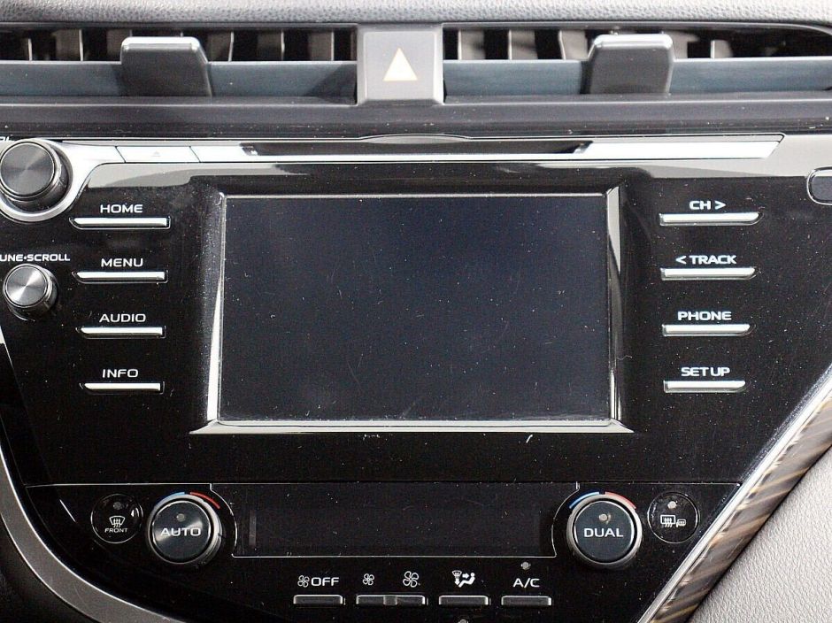 Toyota Camry, 2.5 л, АТ, 2018 фото 2