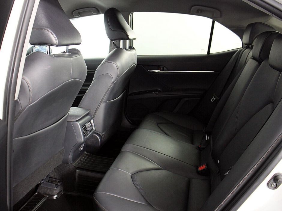 Toyota Camry, 2.5 л, АТ, 2018 фото 1