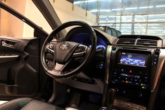 Toyota Camry, 2.5 л, АТ, 2017 фото 7
