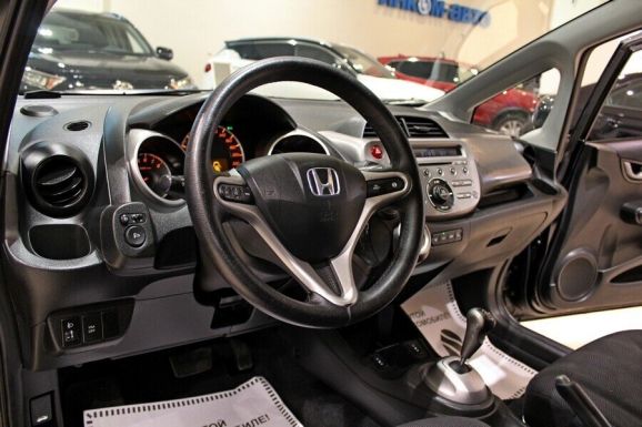 Honda Jazz, 1.3 л, Робот, 2009 фото 2